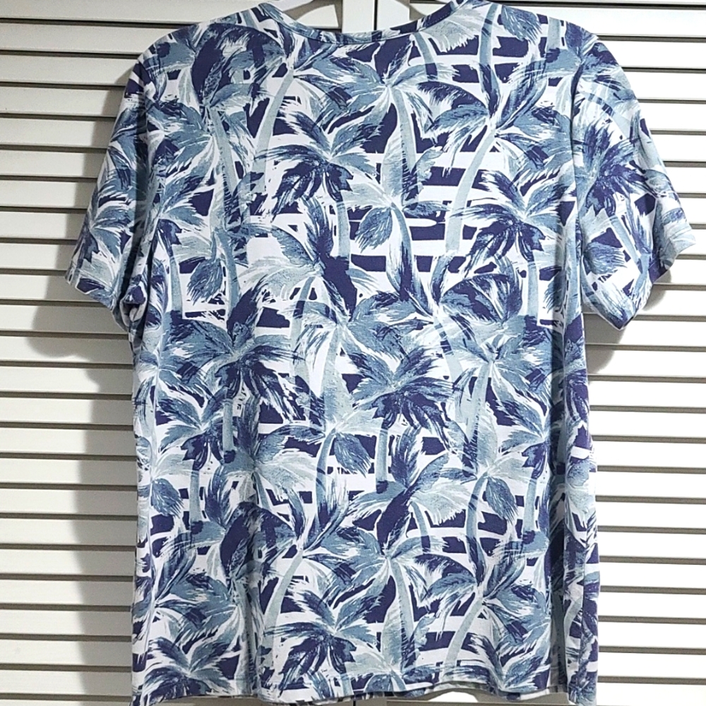 Womens tops 3 pk bundle. Size Petite Large - Picture 12 of 12